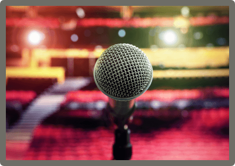 microphone-on-stage-in-concert-hall-theater-PQ3Y669.png